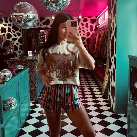 Cowgirl Saddles Graphic Tee🩷