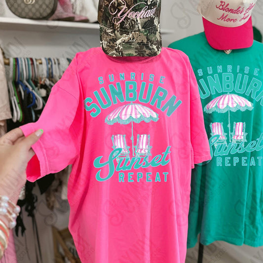 Beach Days Graphic Tee- Neon Pink🌊👙