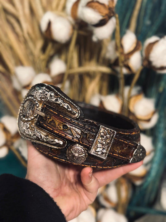 Vintage Western Tooled Leather Trinket Cuff- Consignment Piece🤎